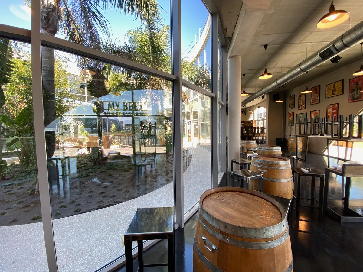 2023_ouverture_perpignan_terrasse_vitrine_fb369d7509